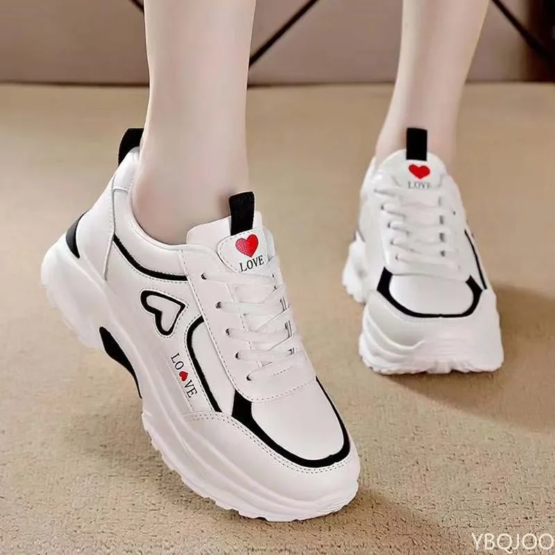 รองเท้าวิ่งลำลองสำหรับผู้หญิง  - Running Shoes Women บทวิจารณ์และราคา
