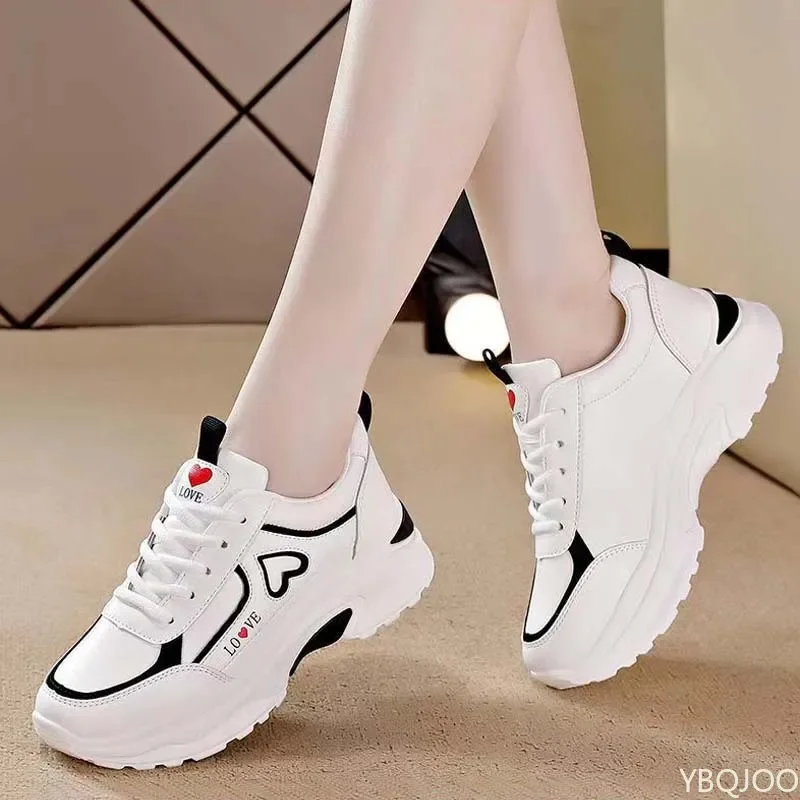 รองเท้าวิ่งลำลองสำหรับผู้หญิง  - Running Shoes Women บทวิจารณ์และราคา